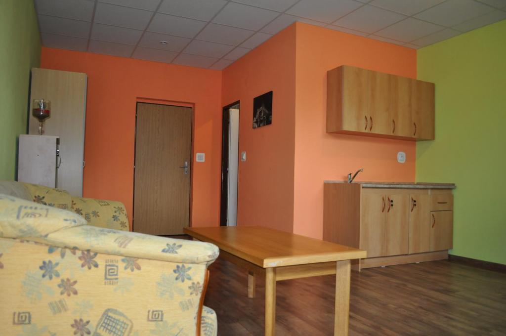 Sport Hotel Ostrov Trencin Luaran gambar